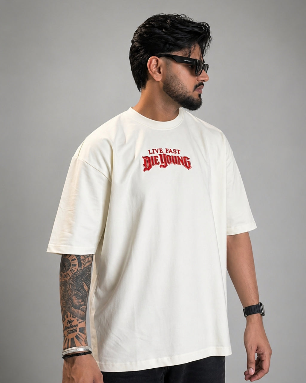 LIVE FAST- OFF WHITE T-SHIRT