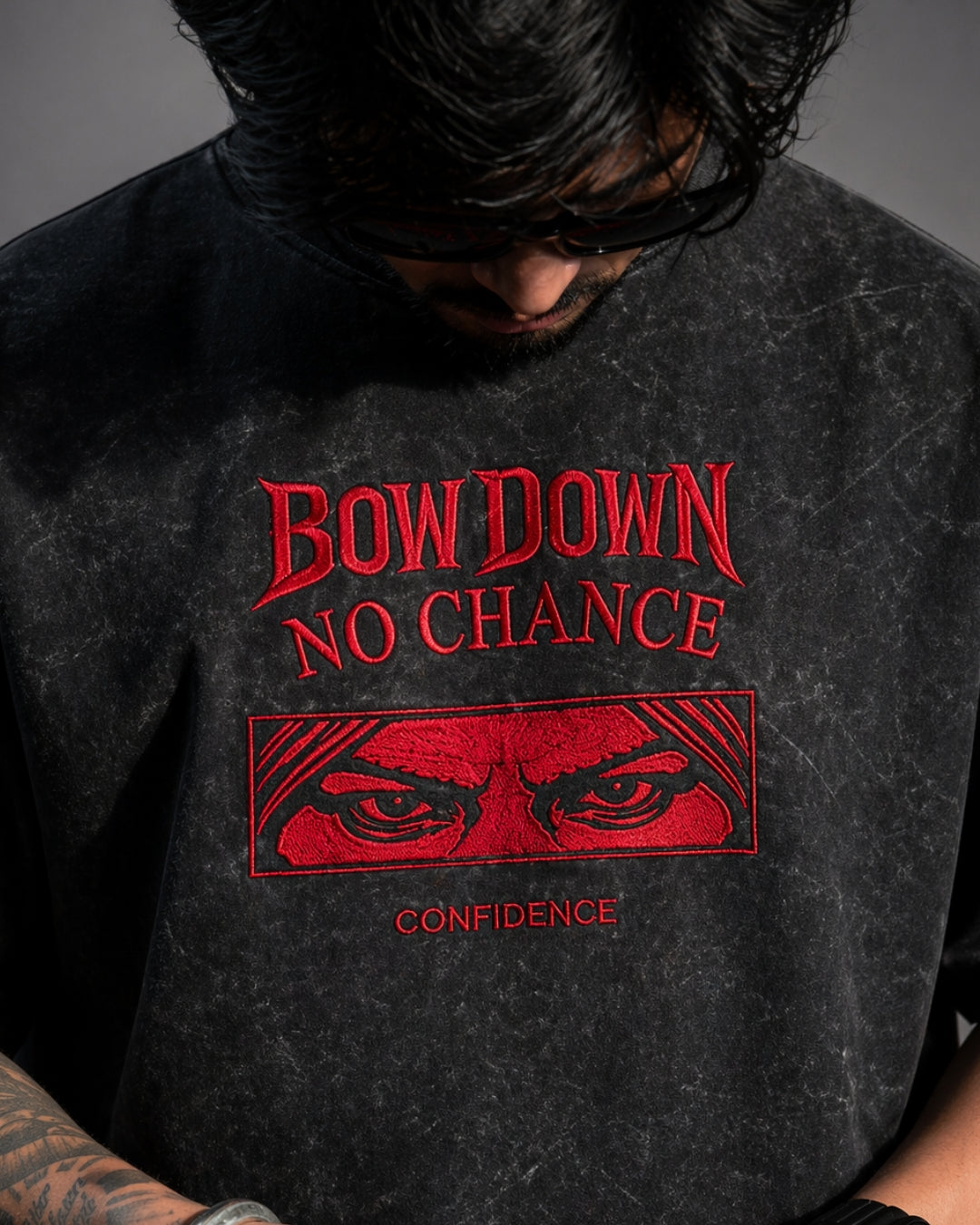 BOW DOWN NO CHANCE T-SHIRT