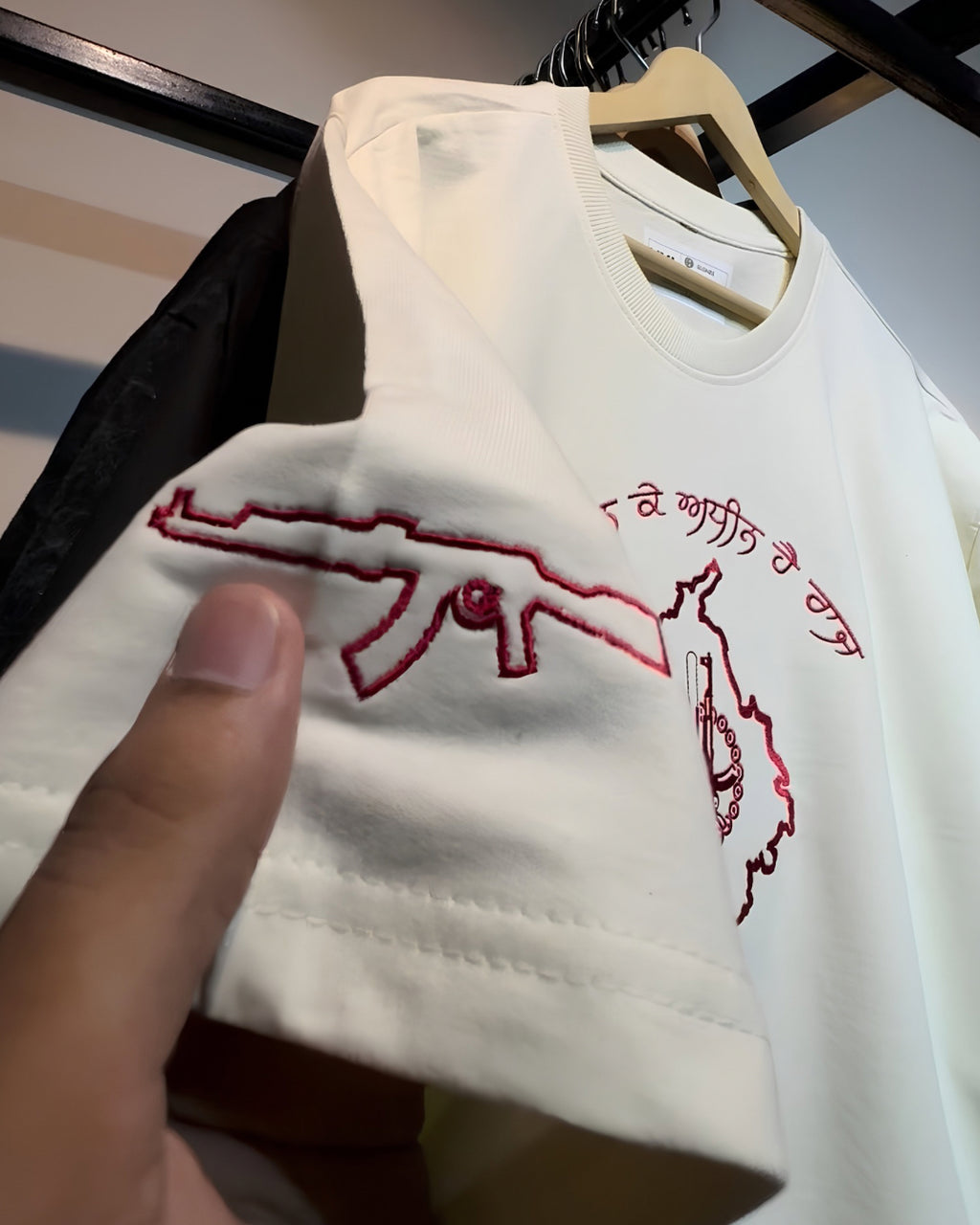 SHASTAR OFF WHITE T-SHIRT
