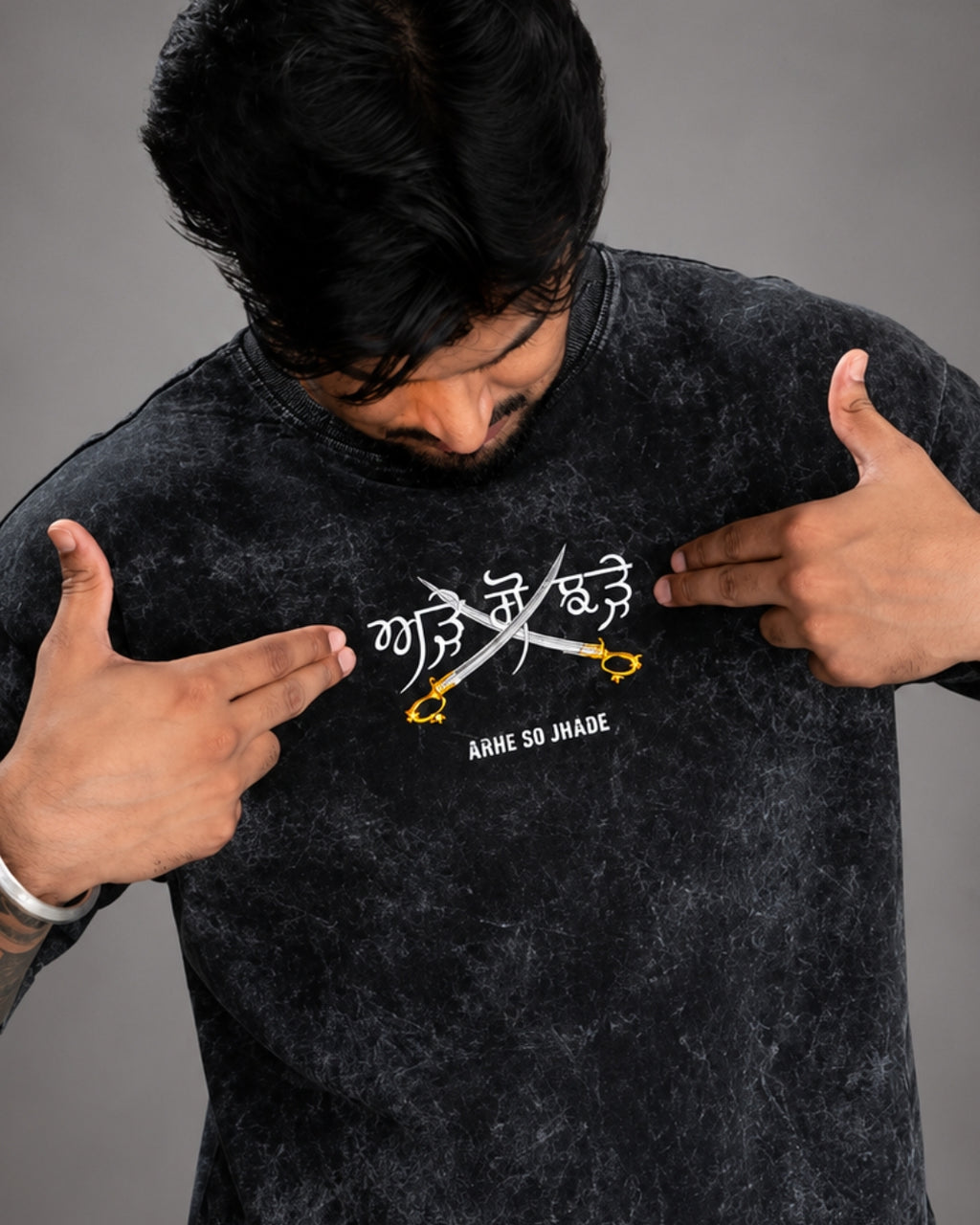 ARHE SO JHADE EMB T-SHIRT